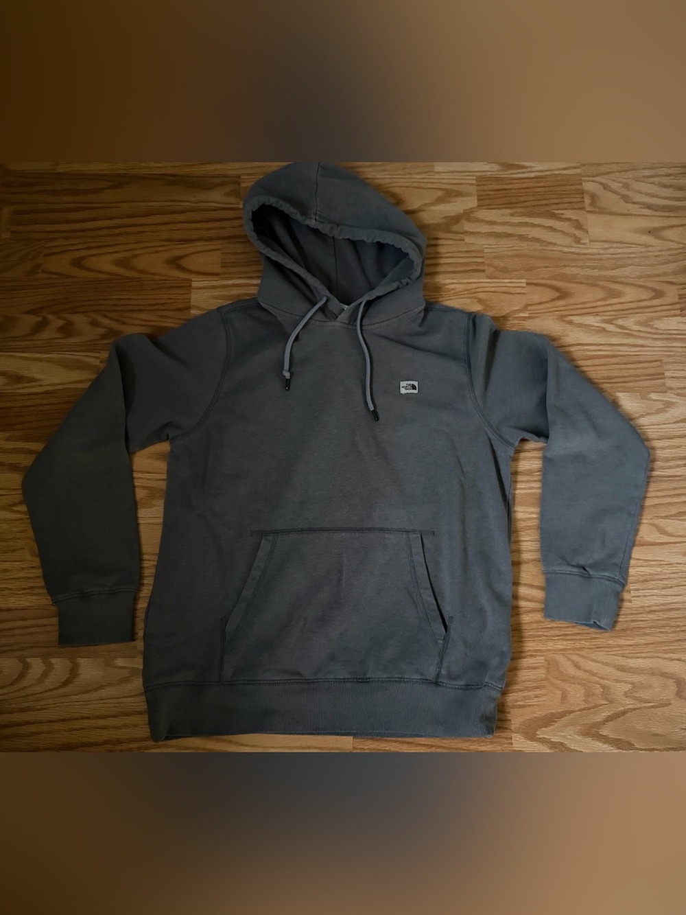 The North Face Men’s Large Heritage Patch Gray Pullover Hoodie